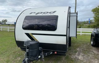 85 weekday special light, sleeps 5 2022  R Pod