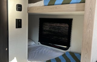 2025 Heartland Mallard - Self tow w/ Bunk beds