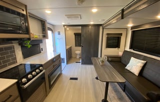 Cozy, Clean, Convenient 2021 Keystone Hideout