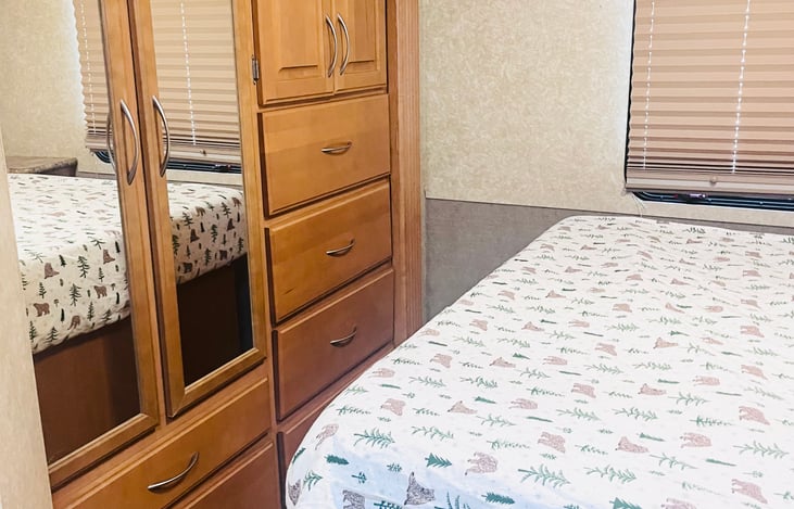 Back private bedroom