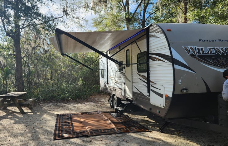 Setup with exterior rug