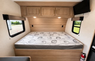 2025 KZ Sportsman 21ft Camper, Lightweight + Solar