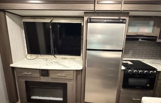 2021 Dutchmen RV Kodiak Ultimate 3321BHSL