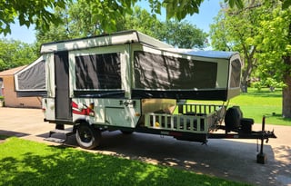 Family Friendly Popup Camper w/ Cargo Deck