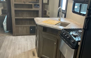 2019 Dutchmen RV Coleman Lantern Series 244BH