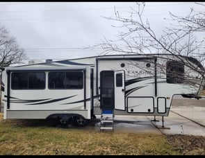Keystone RV Cougar Half-Ton 31MBS