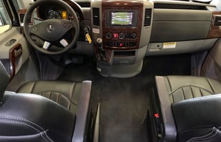 *150 mi free per day* 9 seater Luxury Sprinter RV