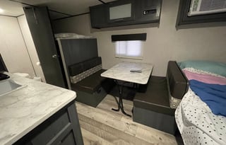 Campventure Cruiser: Family Fun on Wheels!