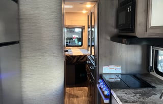 2023 Quantum SE Class C Motorhome