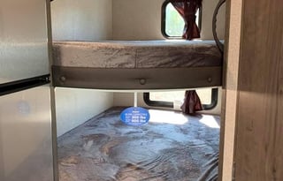 G's Cozy Home on Wheels