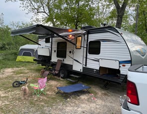 Palomino Puma XLE Lite 22RBC