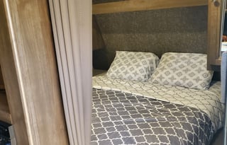 2019 Dutchmen RV Coleman Lantern Series 263BH