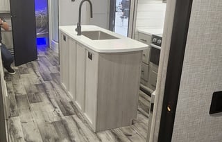 Family/Pet Friendly Bunkhouse Glamper