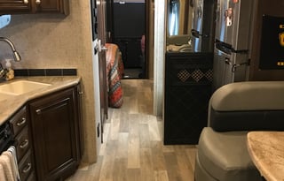 2017 Thor Motor Coach RB