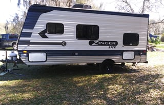 2021 CrossRoads RV Zinger Lite ZR18BH