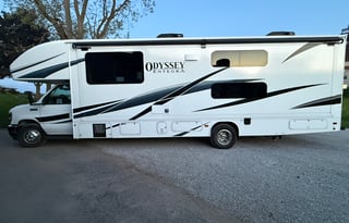 2024 Entegra Coach Odyssey 31F Bunkhouse Adventure