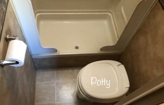 2005 Raptor 34' Toy Hauler, Triple Axle, Sleeps 10