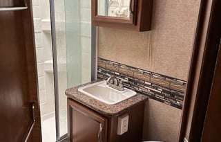 "The Chitty" 2015 Thor Chateau