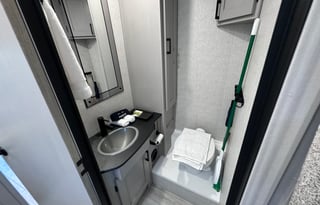 2026 30ft Coachmen 27QB - Sleeps 6