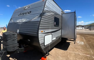 2021 Jayco Jay Flight - Fully Stocked Bunkhouse