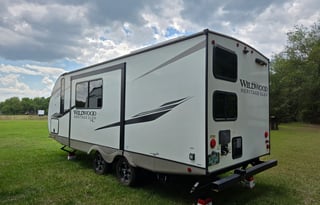 Weekend Getaway 2023 Forest River Wildwood 20BHHL