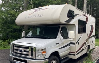 2016 Thor Motor Coach Chateau 22E