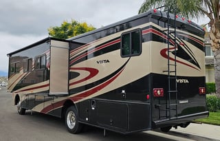 Class A Motor Home 35Ft