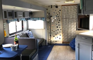 OUR RV WAS JUST STOLEN PLEASE WE ARE NOT TAKING RESERVATIONS AT THIS TIME!!Solomon's Cove. Free Cable, Deivery Service available