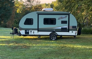 Pat’s Pet-Friendly Pod (Camper)