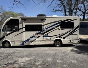Thor Motor Coach Axis 24.1