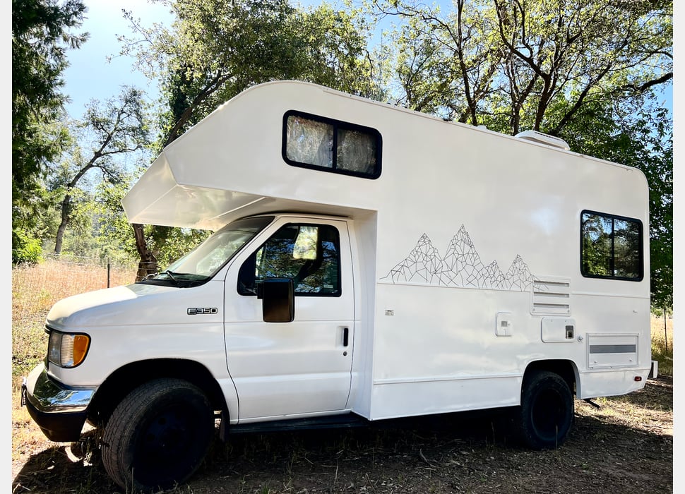 Class C Motor Home rentals in Reno