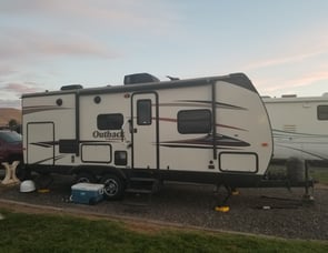 Keystone RV Outback Terrain Ultra Lite 220TRB