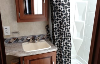 Salem Family Bunkhouse - "RUSSELL"