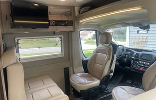 Easy drive/park GREAT for adventure or Tailgate!