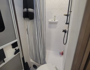 Grand Design Solitude 391DL