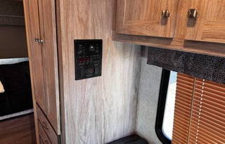 2018 Forest River RV Sunseeker LE 2250SLE Chevy
