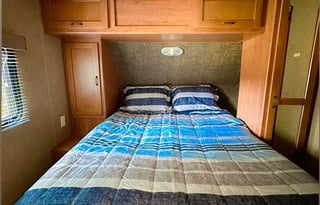 Great Family Getaway w/ Slide-Out.