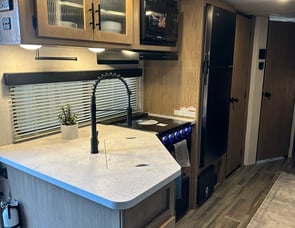 Forest River RV Cherokee Grey Wolf 26DBH