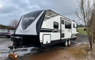 2022 Grand Design Imagine 2400BH