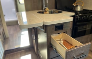 “Lego my Bego” 2024 Minnie Winnie 26T