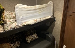 2015 Coachmen Freedom Express 320BHDS