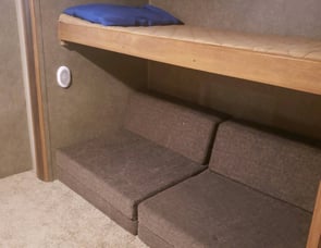 Keystone RV Summerland 3030BHGS