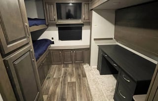 !!NO COSTLY INSURANCE FEES!! MONTH TO MONTH ONLY