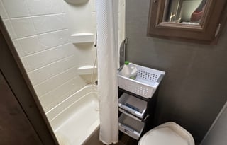 Pet Friendly 21’ Travel Trailer RV Rental