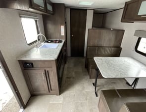 Dutchmen RV Coleman Lantern LT Series 17B