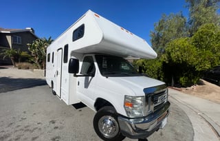 Super powerful solar cozy family RV