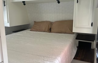 The Adventure Nest - Delivery Available