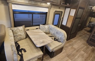 2019 Coachmen RV Pursuit 31BH