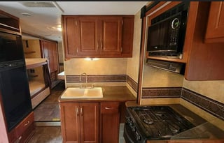 *FREEDOM FINDER* 2015 Winnebago Minnie Winnie