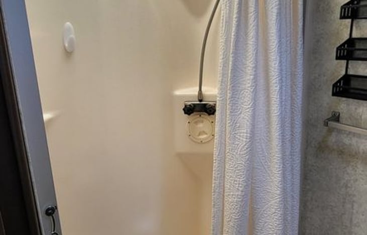 Rear Bathroom Shower